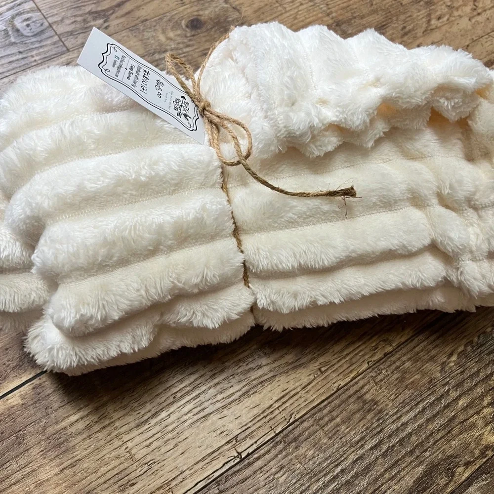Rustic Rooster Plush Ribbed Throw Blanket Cream Ivory 40x55 soft light weight